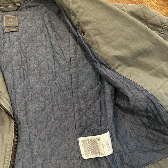 Gap Jacket - Picture 3 of 4